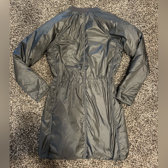 Athleta Womens Parka Summit Primaloft Insulated Lightweight Jacket Size XS - Picture 4 of 4